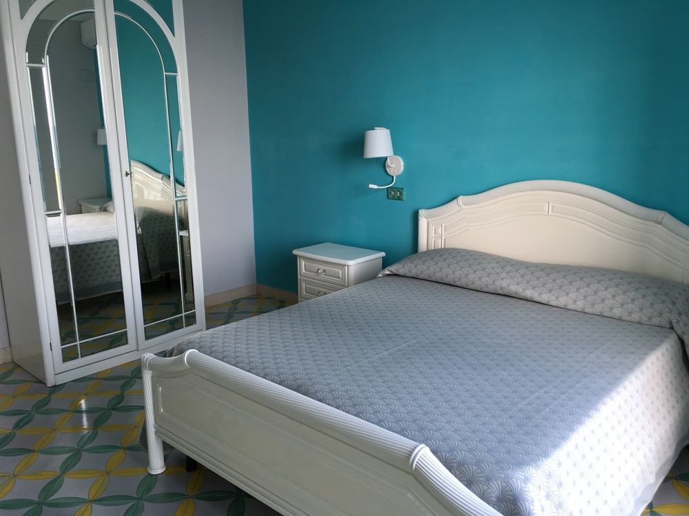 Amalfi Apartments Design Centro Storico エクステリア 写真