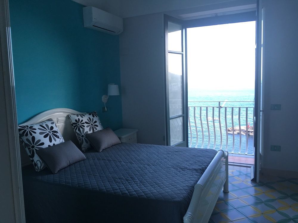 Amalfi Apartments Design Centro Storico エクステリア 写真