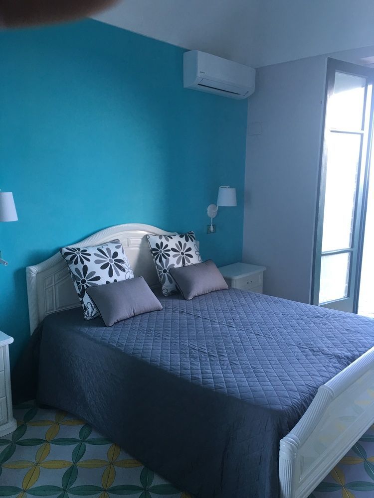 Amalfi Apartments Design Centro Storico エクステリア 写真